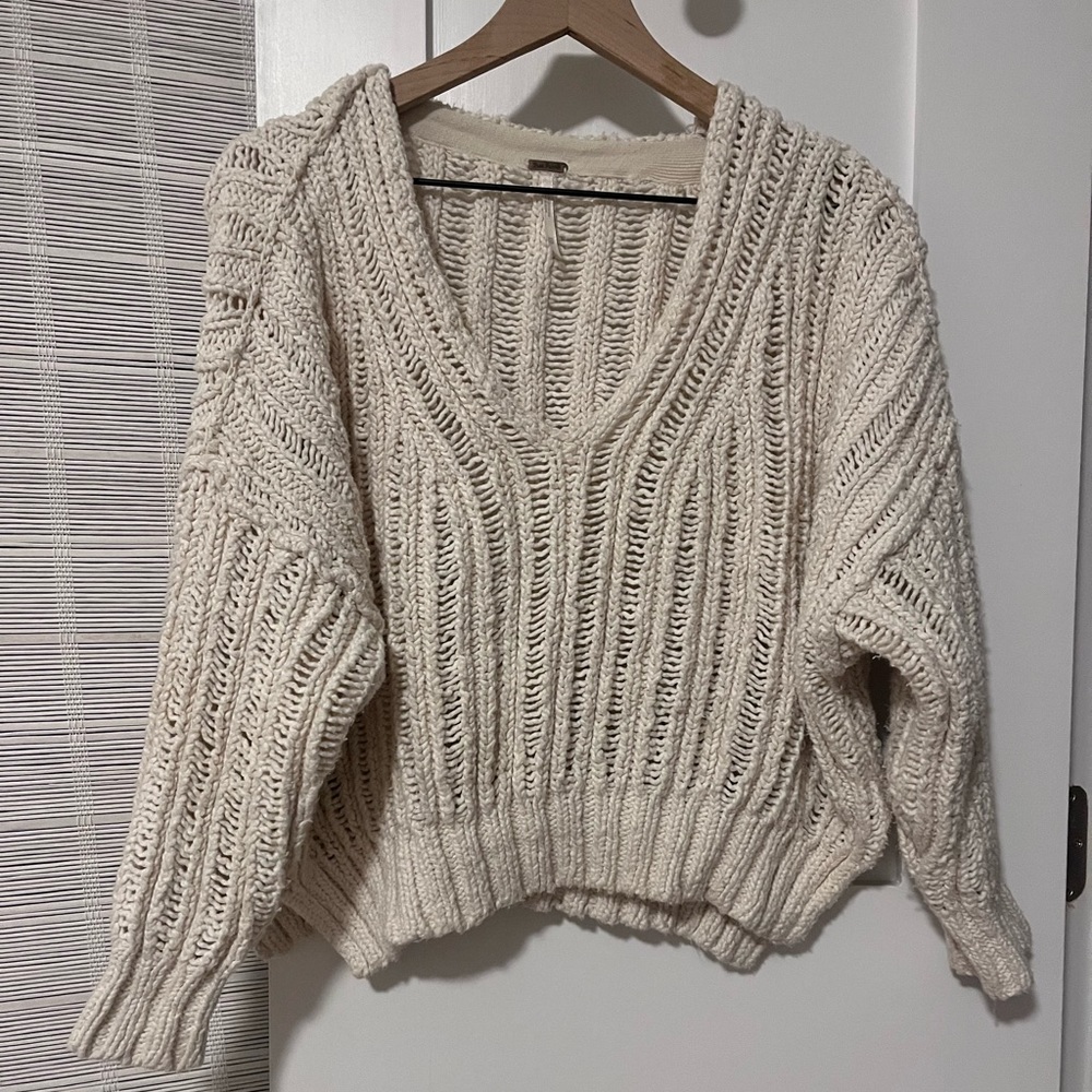 FREE PEOPLE KNIT IVORY SWEATER